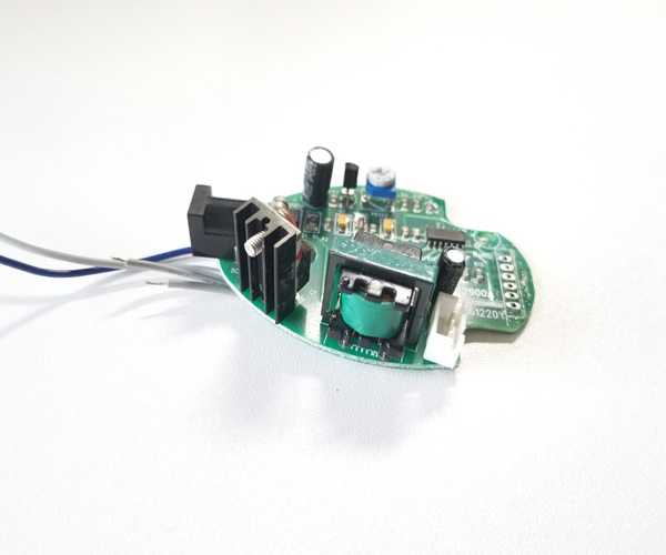 Microporous atomizing USB driving circuit